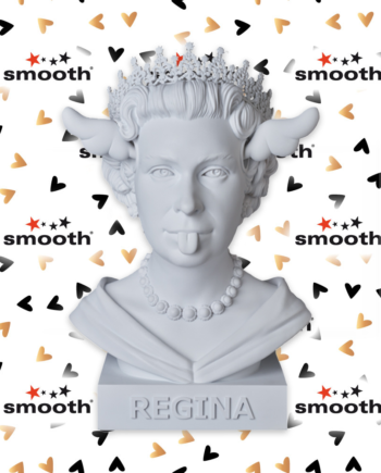 Medicom Toy Dog Save The Queen Statue